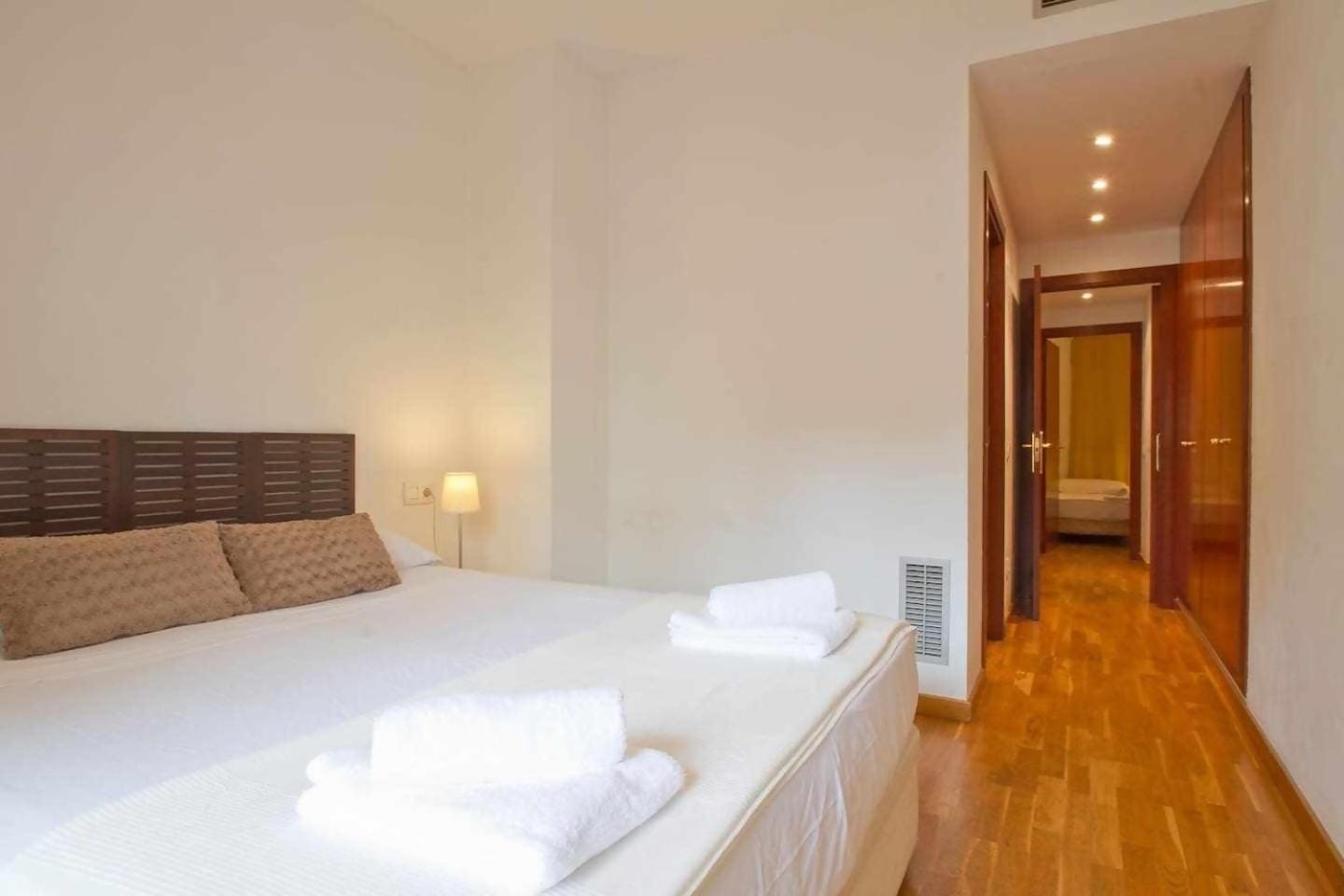 Comfortable 4 Rooms 2Bath W Balcony Barcelona Bagian luar foto
